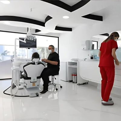 Dentglow Clinic treatment room