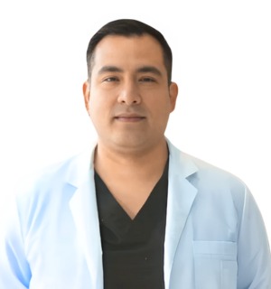 Dr. Luis Cazares